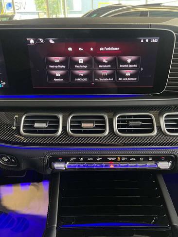 Mercedes GLS 63 4MATIC — photo 22