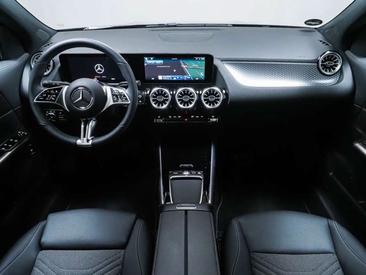 Mercedes GLA 180 — photo 4