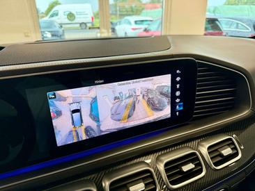 Mercedes GLS 63 4MATIC — photo 24