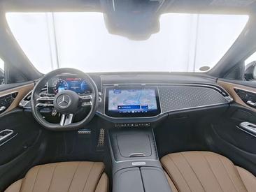 Mercedes Classe E Berline 300 E — photo 4