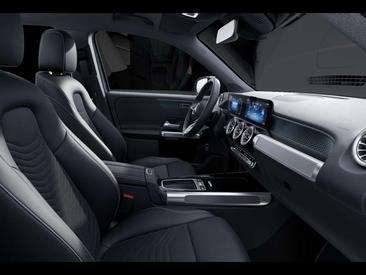 Mercedes GLB 200 — photo 9