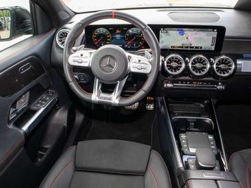 Mercedes GLB 35 4MATIC — photo 4