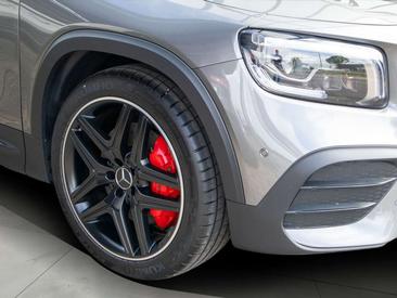 Mercedes GLB 35 4MATIC — photo 12