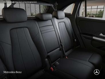 Mercedes GLA 200d — photo 12