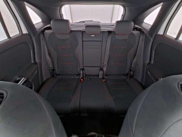 Mercedes GLA 220 D — photo 8