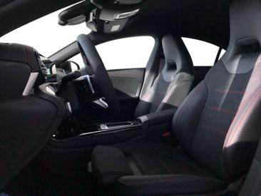 Mercedes CLA Berline 200 — photo 6