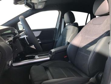 Mercedes GLA 200 — photo 6