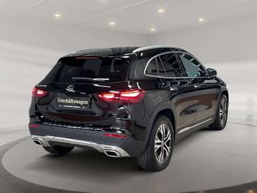 Mercedes GLA 200 — photo 2