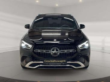 Mercedes GLA 200 — photo 6