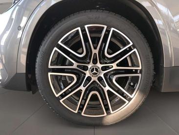 Mercedes GLA 200 — photo 9