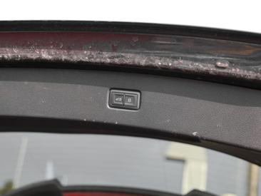 Audi SQ7 TFSI — photo 12