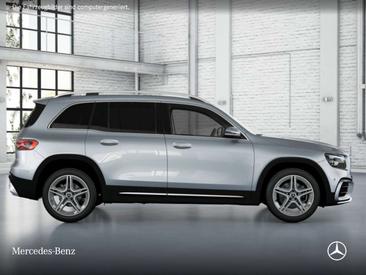 Mercedes GLB 200 — photo 17
