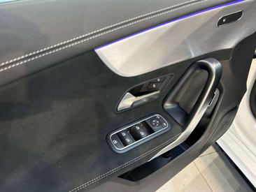 Mercedes CLA Berline 250 E — photo 16