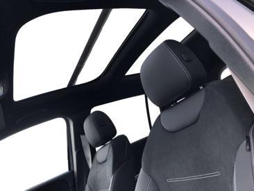 Mercedes GLB 200 — photo 14