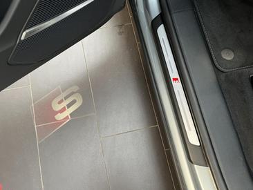Audi Q8 50 TDI Quattro — photo 16
