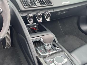 Audi R8 Cabriolet Spyder V10 Performance Quattro — photo 11