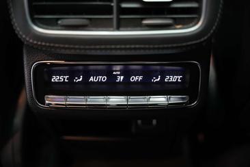 Mercedes GLE 53 4MATIC+ — photo 33
