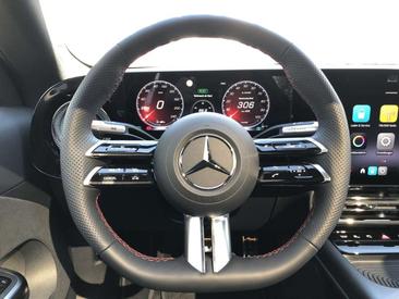 Mercedes CLA Berline 350 — photo 11