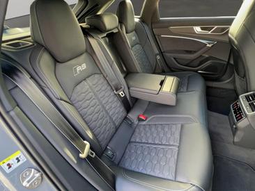 Audi RS6 avant Performance — photo 15