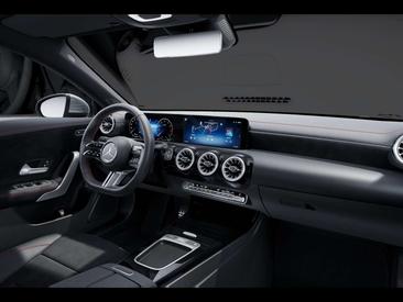 Mercedes CLA Berline 200 — photo 11