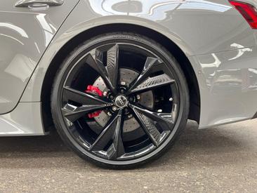 Audi RS6 avant Performance — photo 7
