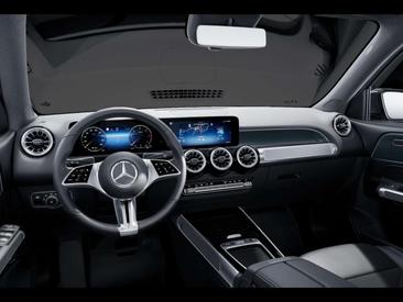 Mercedes GLB 200d — photo 8