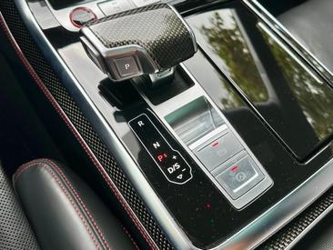 Audi SQ8 Competition Plus TFSI — photo 20