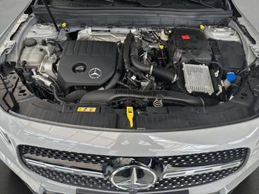 Mercedes GLB 200 — photo 17