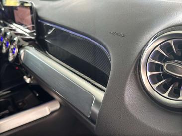 Mercedes GLB 200 — photo 23