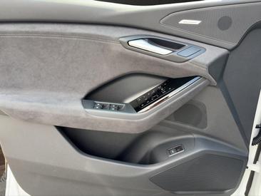 Audi Q6 E-tron Q6 SUV E-tron Grey 55 Quattro 285 KW — photo 12