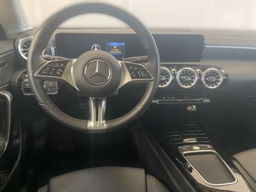 Mercedes CLA Berline 200 D — photo 8