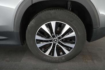 Mercedes GLB 180 — photo 19