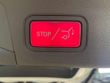 Mercedes EQA 250 — photo 12