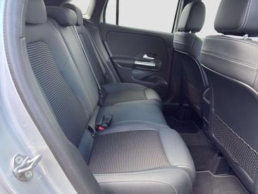 Mercedes GLA 250 — photo 25