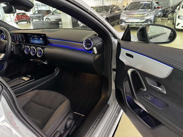 Mercedes CLA Berline 200 — photo 15