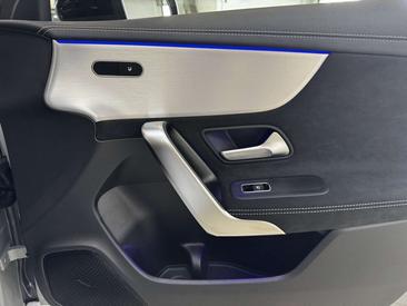 Mercedes CLA Berline 200 — photo 16