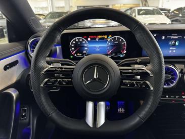 Mercedes CLA Berline 200 — photo 19