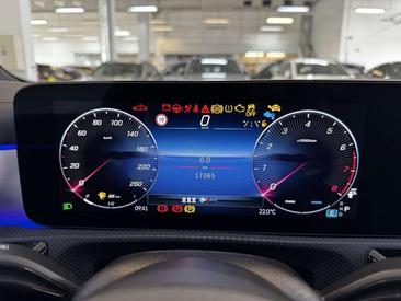 Mercedes CLA Berline 200 — photo 20