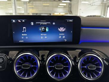 Mercedes CLA Berline 200 — photo 21
