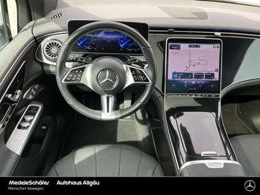 Mercedes EQE SUV 350+ Star Edition — photo 12