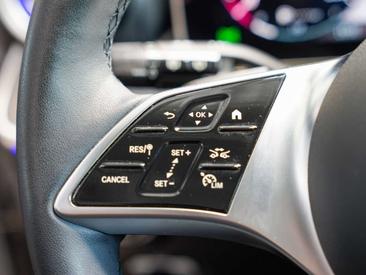 Mercedes Classe C Berline 300 E — photo 16