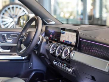 Mercedes EQB 350 — photo 7