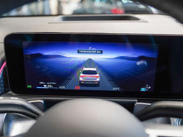 Mercedes EQB 350 — photo 14