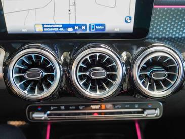 Mercedes EQB 350 — photo 22