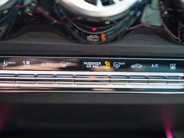 Mercedes EQB 350 — photo 23
