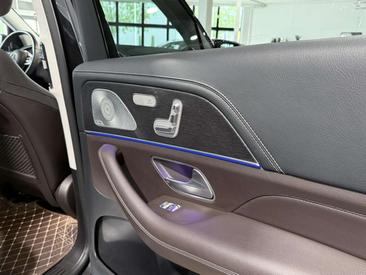 Mercedes GLS 400 D 4MATIC — photo 11