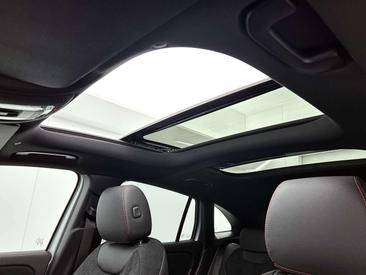 Mercedes GLA 250e — photo 3