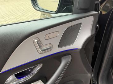 Mercedes GLE 400 D — photo 19