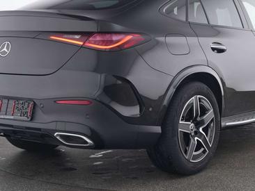 Mercedes GLC 400 E — photo 9