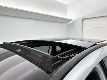 Mercedes GLA 250e — photo 23